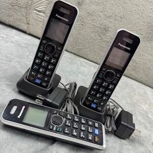 Panasonic Cordless Phone 3 Handsets 2 Bases Black Silver Excellent KX-TGDA52